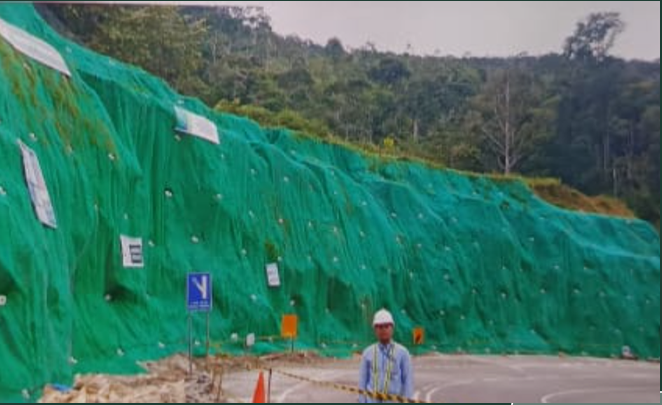Pekerjaan Perkuatan Lereng  Ruas Jalan Mamalia Taluda